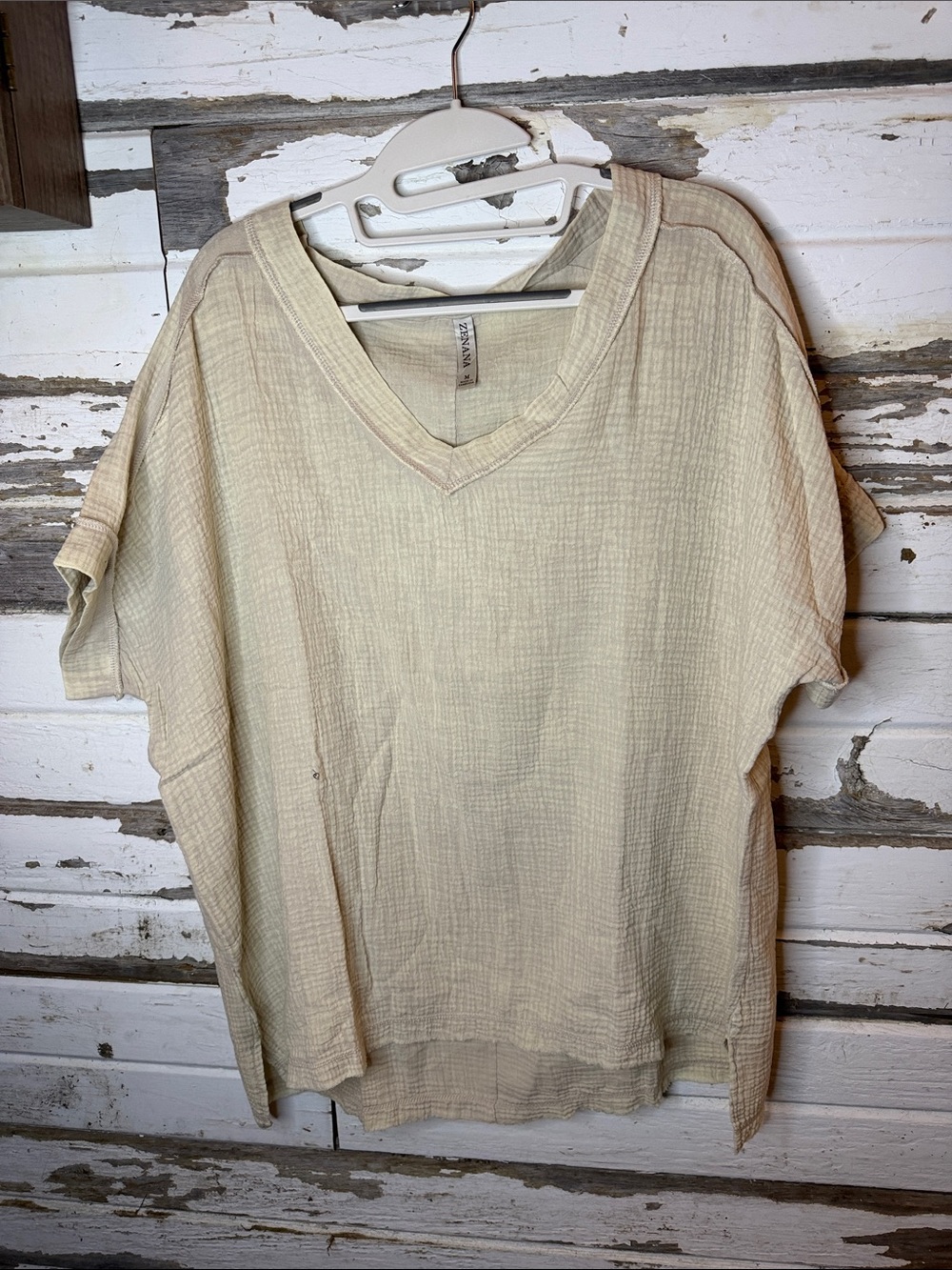Zenana Outfitters Cream Gauze V-Neck Short Sleeve Top